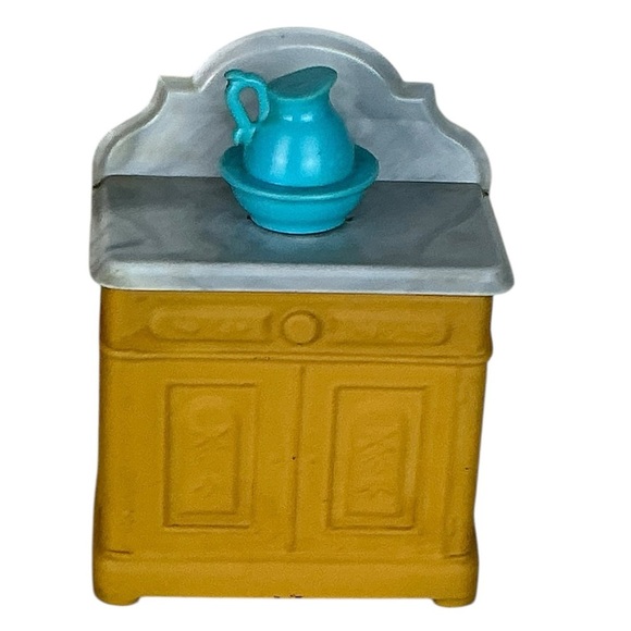 Vintage Avon Victorian Washstand Pitcher Glass Bottle Decanter Collectible 1970s - Picture 10 of 16